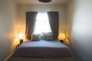 4 chambres, fer et planche à repasser, Wi-Fi, draps fournis