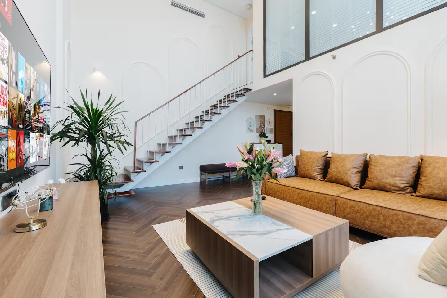 Superior Apartment, 2 Bedrooms, Kitchen, City View | Living area