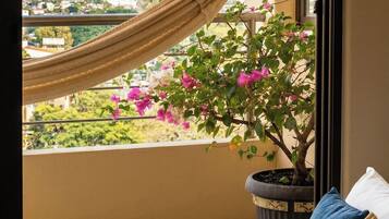 2 室のベッドルーム、アイロン / アイロン台、WiFi