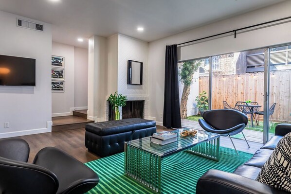 تلفزيون ذكي