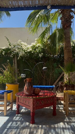 Outdoor dining - Villa Atlas Horizon (Marrakech)