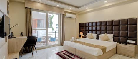 1 habitación, tabla de planchar con plancha, wifi y ropa de cama