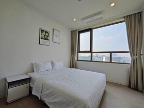Deluxe Apartment, 2 Bedrooms, Balcony, City View | View from room