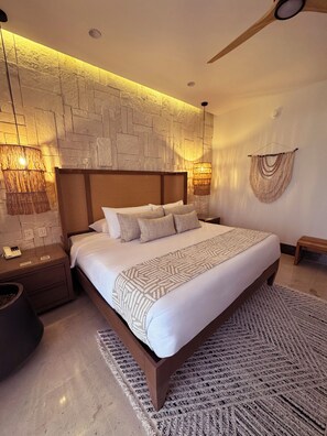Chambre Standard, balcon, vue sur le jardin | Literie de qualité, couette en duvet, coffre-fort, bureau