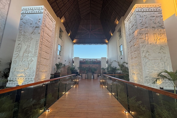 Pintu masuk interior