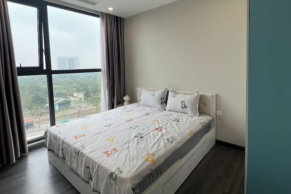 Superior Apartment, 3 Bedrooms, Kitchen, City View