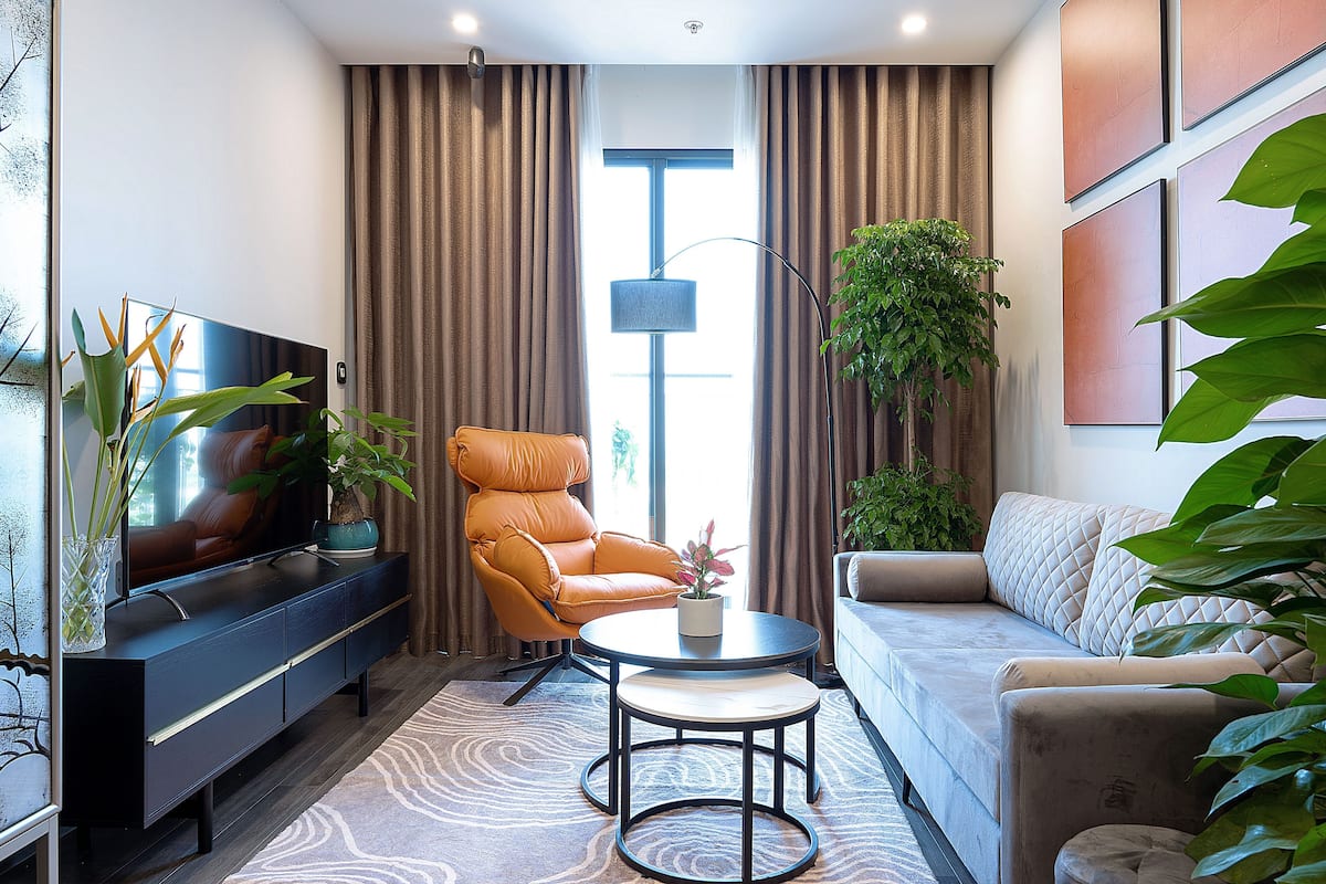 Superior Studio, 1 Queen Bed, Kitchen, City View | Living area