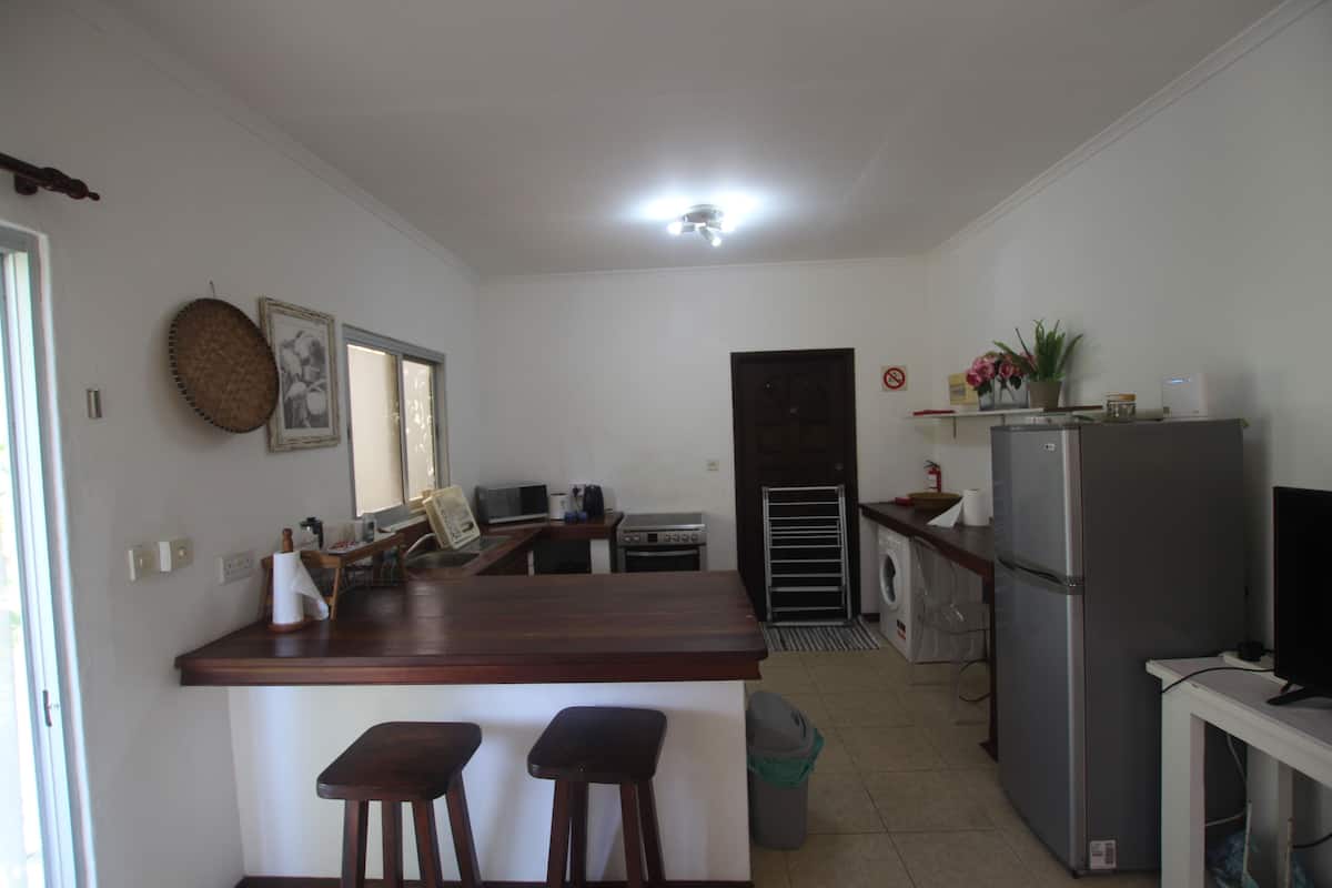 Deluxe Single Room, Garden View | Private kitchen