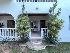 Apartamento básico, 2 habitaciones, en la zona del jardín | Caja fuerte, tabla de planchar con plancha, wifi gratis