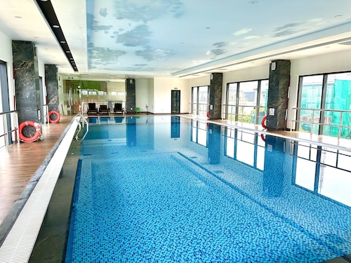 Vinhomes Green Bay Apartments