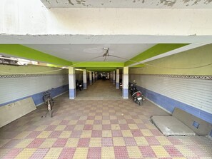 Free self parking - Near Digha Sea Beach Aditi Residency (Digha)