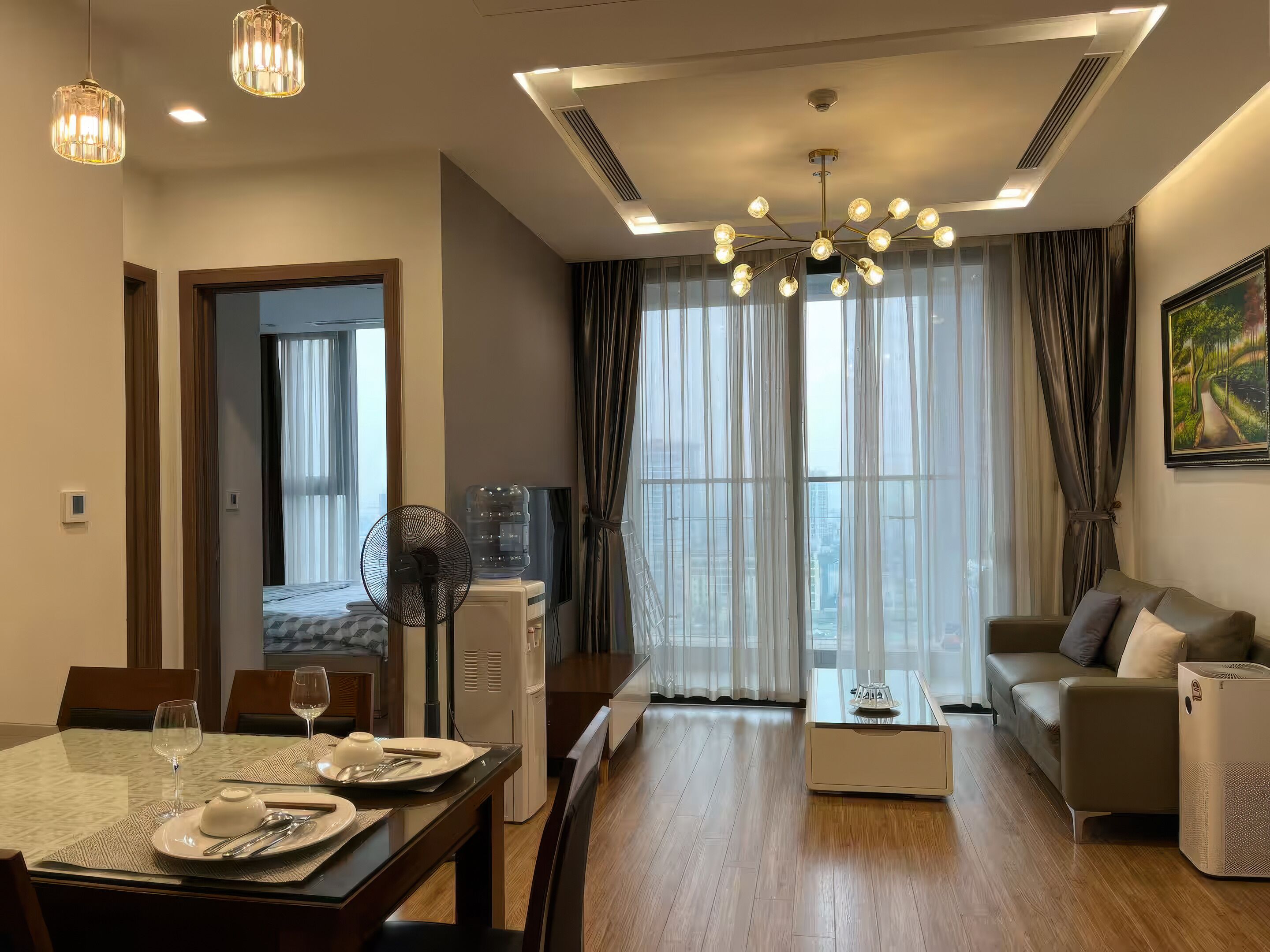 Superior Apartment, 2 Bedrooms, Kitchen, City View | Living area | 42-inch LED TV with cable channels