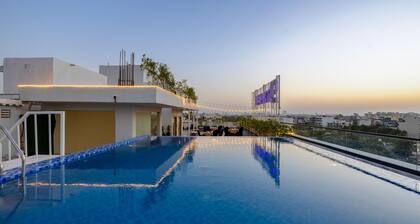 Hotel 91 City Centre Sector 52