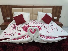 Habitación Deluxe | Colchones viscoelásticos, caja fuerte, sistema de insonorización