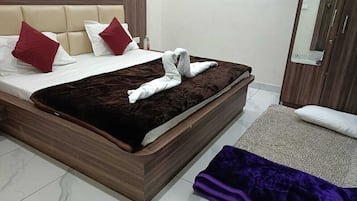 Habitación Deluxe | Colchones viscoelásticos, caja fuerte, sistema de insonorización