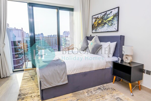 Studiosuite – comfort, balkong, byutsikt | Safe på rommet, strykejern/-brett og wi-fi (inkludert)