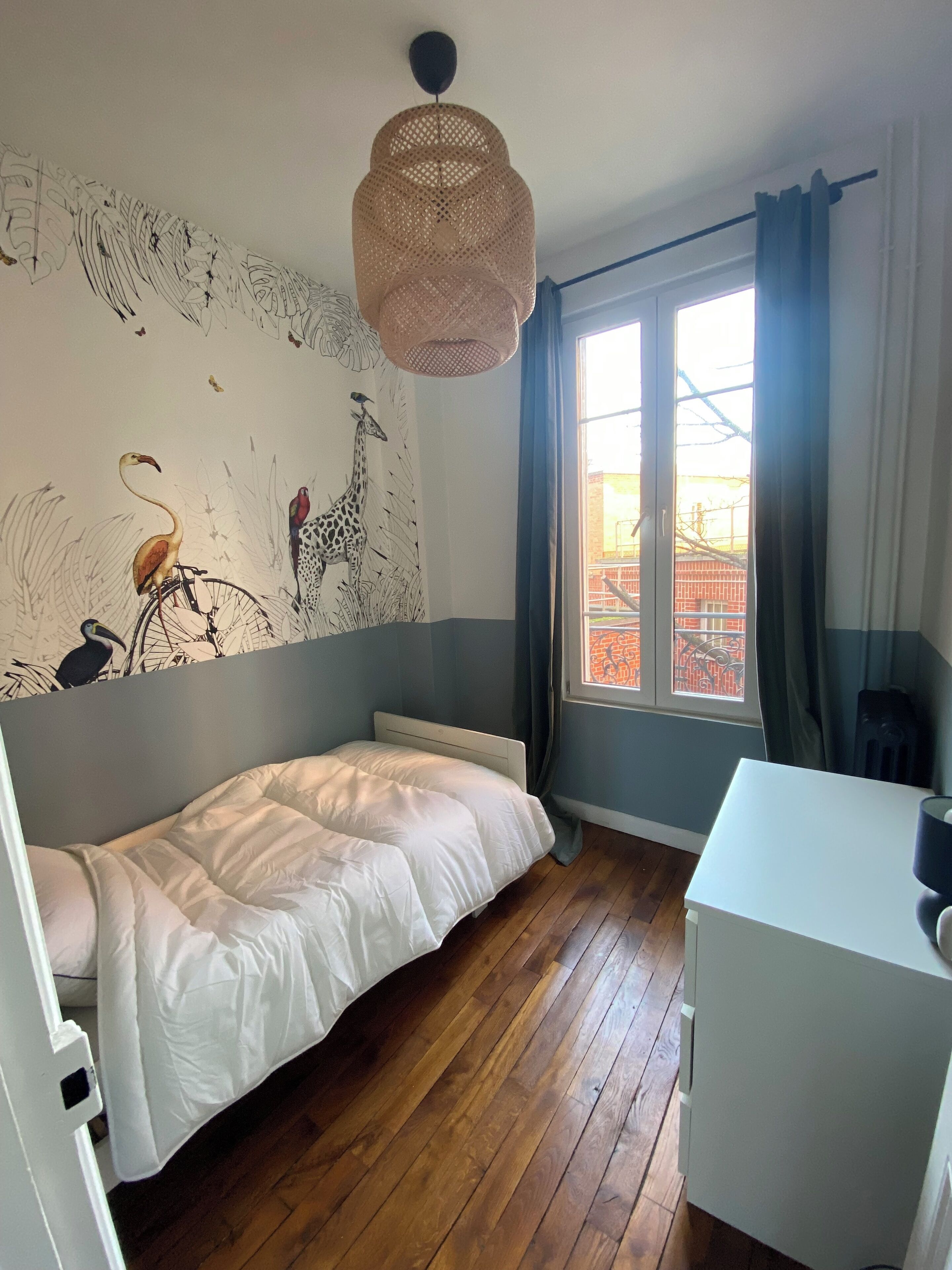 5 Schlafzimmer, Schreibtisch, Bügeleisen/Bügelbrett, kostenloses WLAN