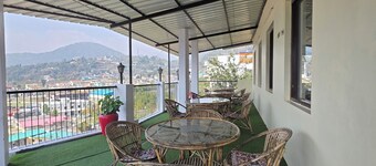 SIDDHI VINAYAK HOTEL AND BANQUET