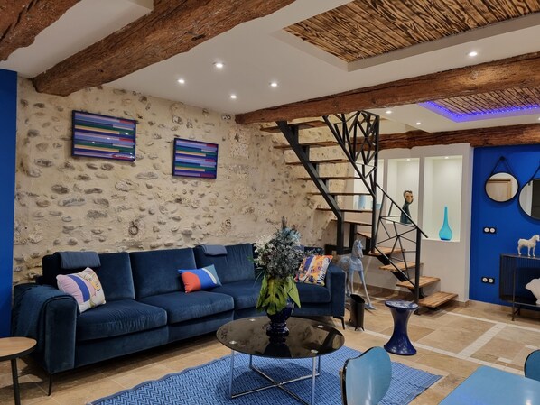 TV, tavolo da calcetto