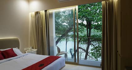 River view bed & breakfast with AC, Breakfast & WiFi Complimentary