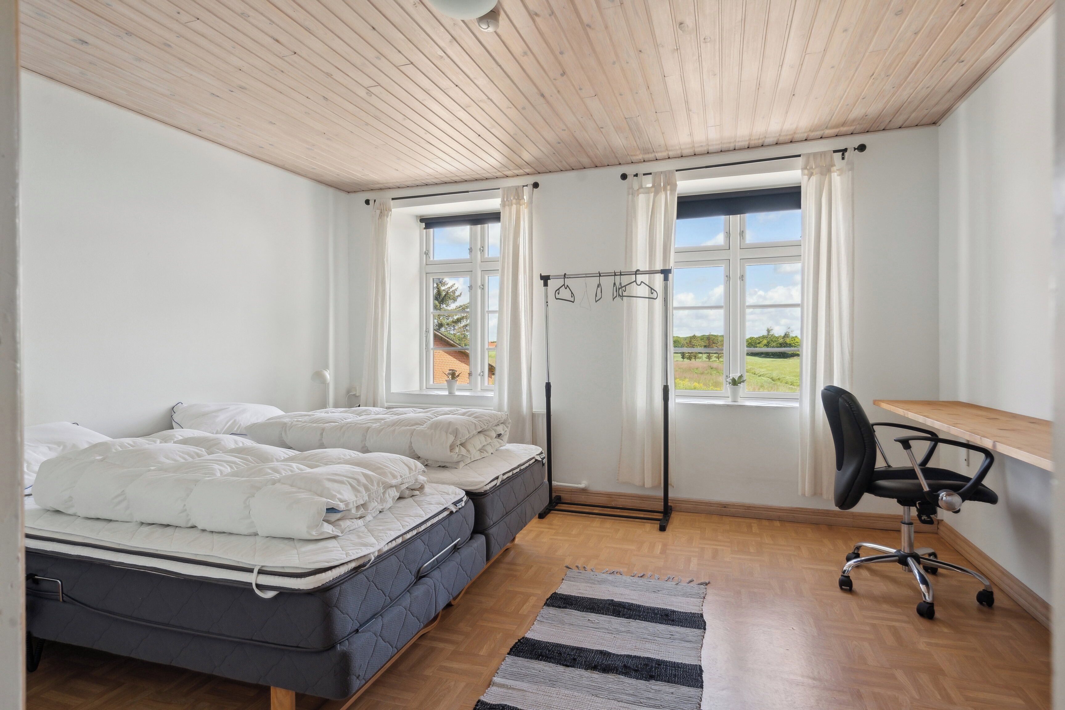 7 chambres, fer et planche à repasser, Wi-Fi gratuit