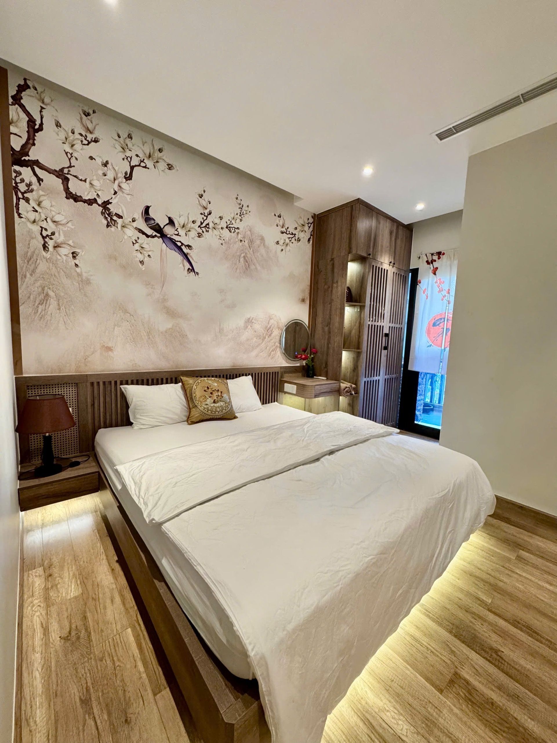 พรีเมียมอพาร์ทเมนท์, 2 ห้องนอน, ระเบียง, วิวเมือง | โต๊ะทำงาน, พื้นที่ทำงานแบบใช้แล็ปท็อป, ผ้าม่านกันแสง, ห้องเก็บเสียง