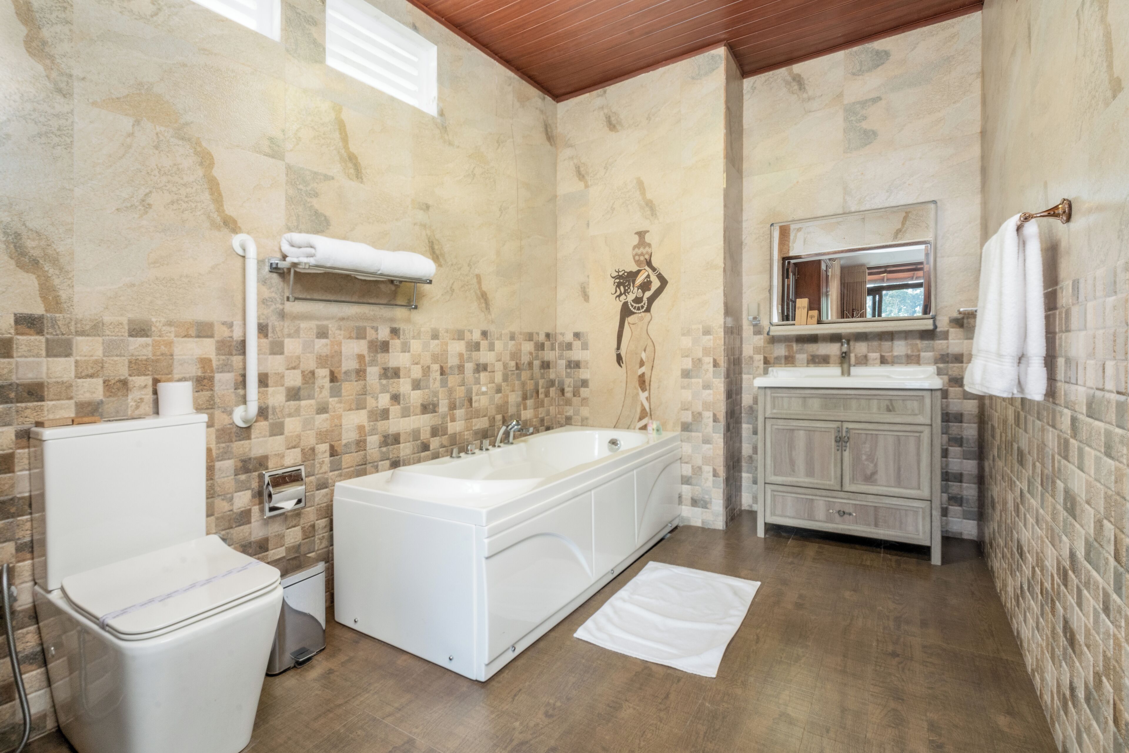 Habitación Premium doble | Baño | Artículos de higiene personal gratuitos, secador de pelo y toallas