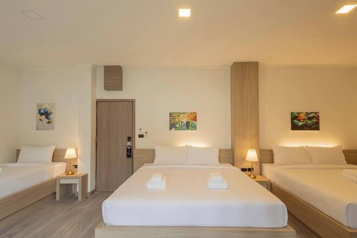 Free WiFi, bed sheets