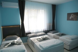 Standard Quadruple Room, Mountain View | Soundproofing, free WiFi, bed sheets