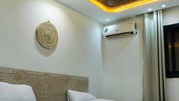 Luxury Suite, Mountain View | 1 bilik tidur, langsir/tirai gelap terus, Wi-fi percuma, cadar katil