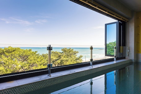 PoolVilla A (302,503,602,702) | Private pool. From H Browndot Hotel Gyeongju Yangnam