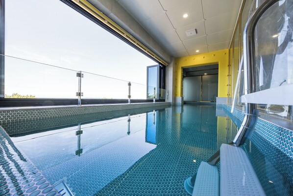 PoolVilla A (302,503,602,702) | Eigener Pool
