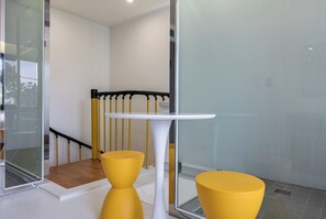 501 | Individually decorated, individually furnished, free WiFi