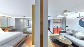 Family Studio Suite | Blackout curtains, iron/ironing board, free WiFi, bed sheets