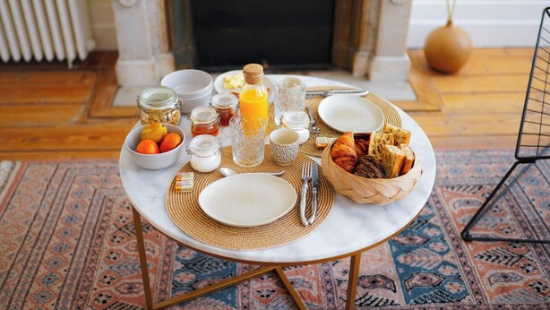 In-room dining - La Maison Galiène (Bordeaux)