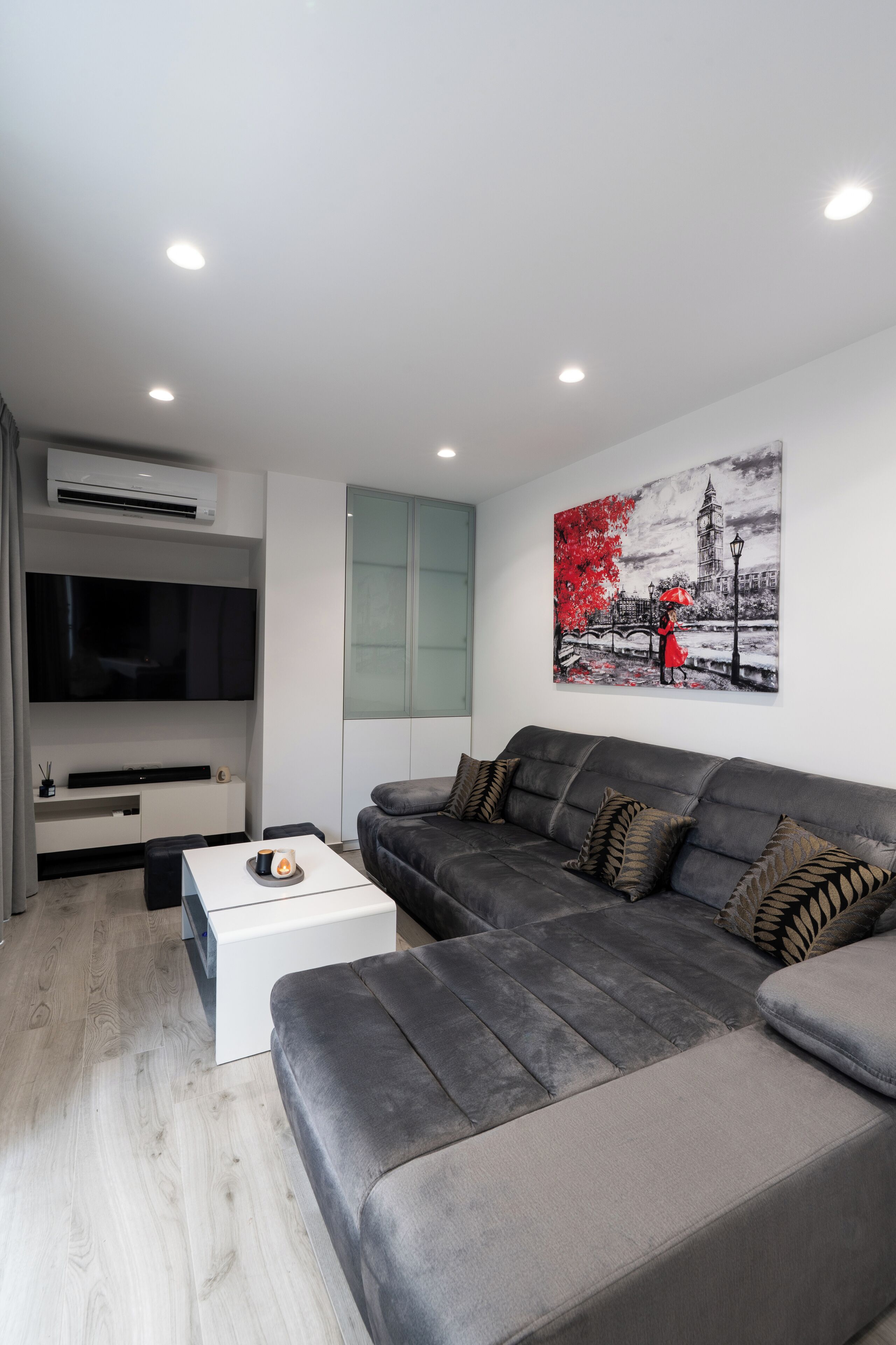 Casa, 2 quartos, varanda, vista para a cidade | Sala de estar