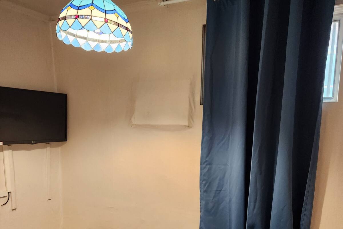 Single Room | Iron/ironing board, WiFi (free)