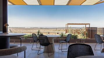 Bar junto a la alberca