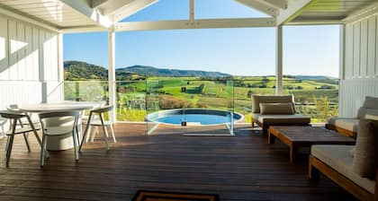 Flame Vista - Crooked River Estate