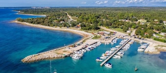 Encantadora casa con piscina en Barbariga