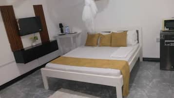 1 bedroom, WiFi, bed sheets