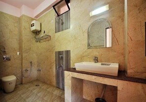 Bathroom - Sakar Chankya Resort (Rishikesh)