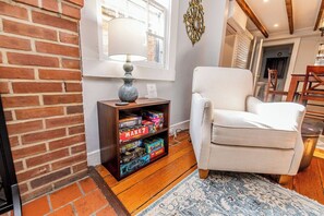 Game room - Timeless Charm Meets Modern Comfort (Annapolis)
