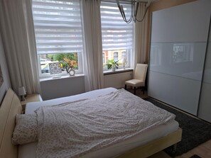 2 bedrooms