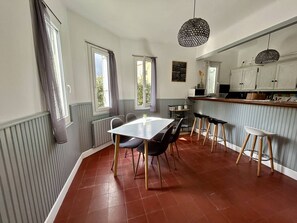 Dining - Spacious bright T2 in Argelès-sur-Mer, near the beach (Argelès-sur-Mer)