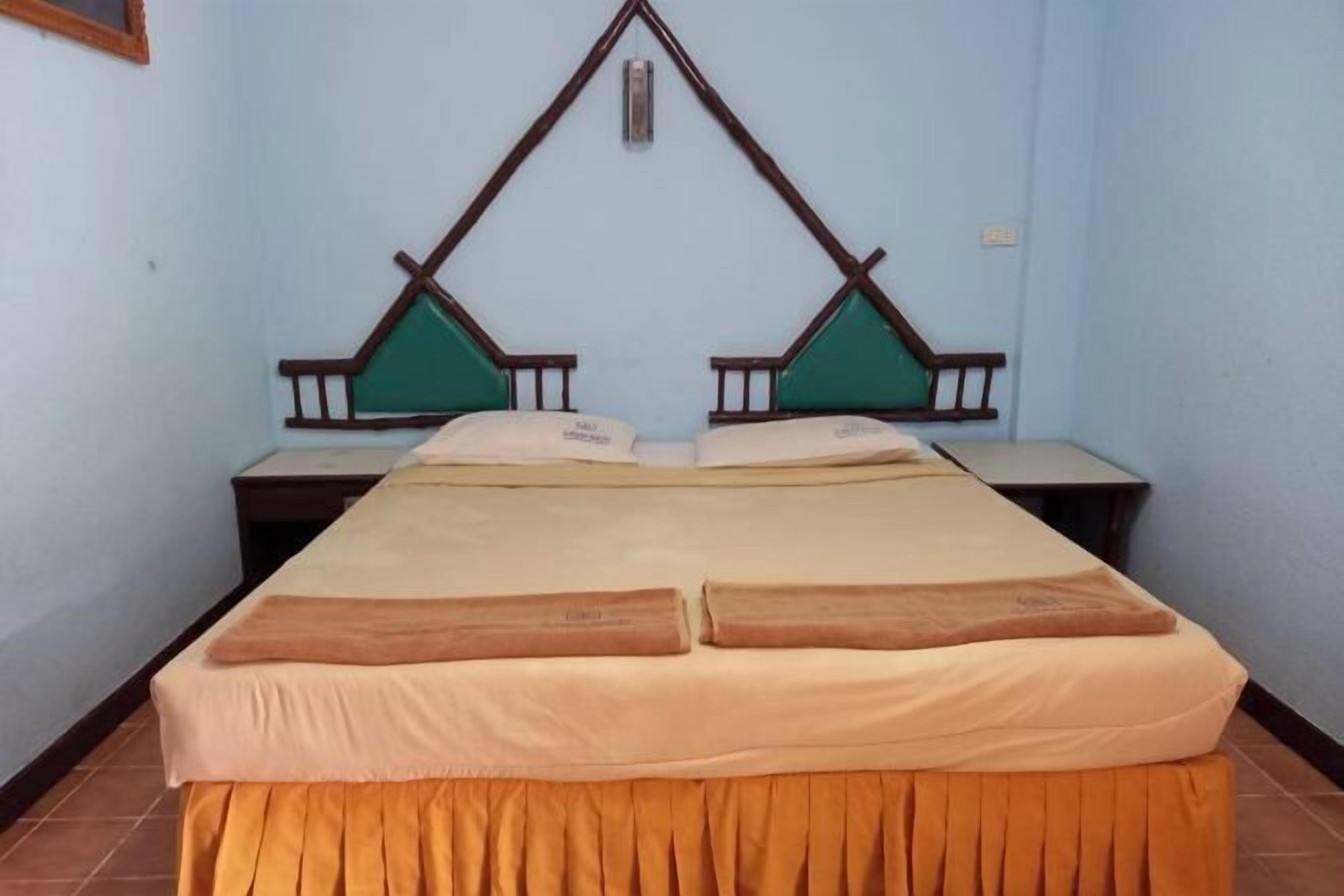 Bureau, espace de travail pour ordinateur portable