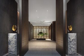 Interior entrance - PuJing Hotel (Changsha)