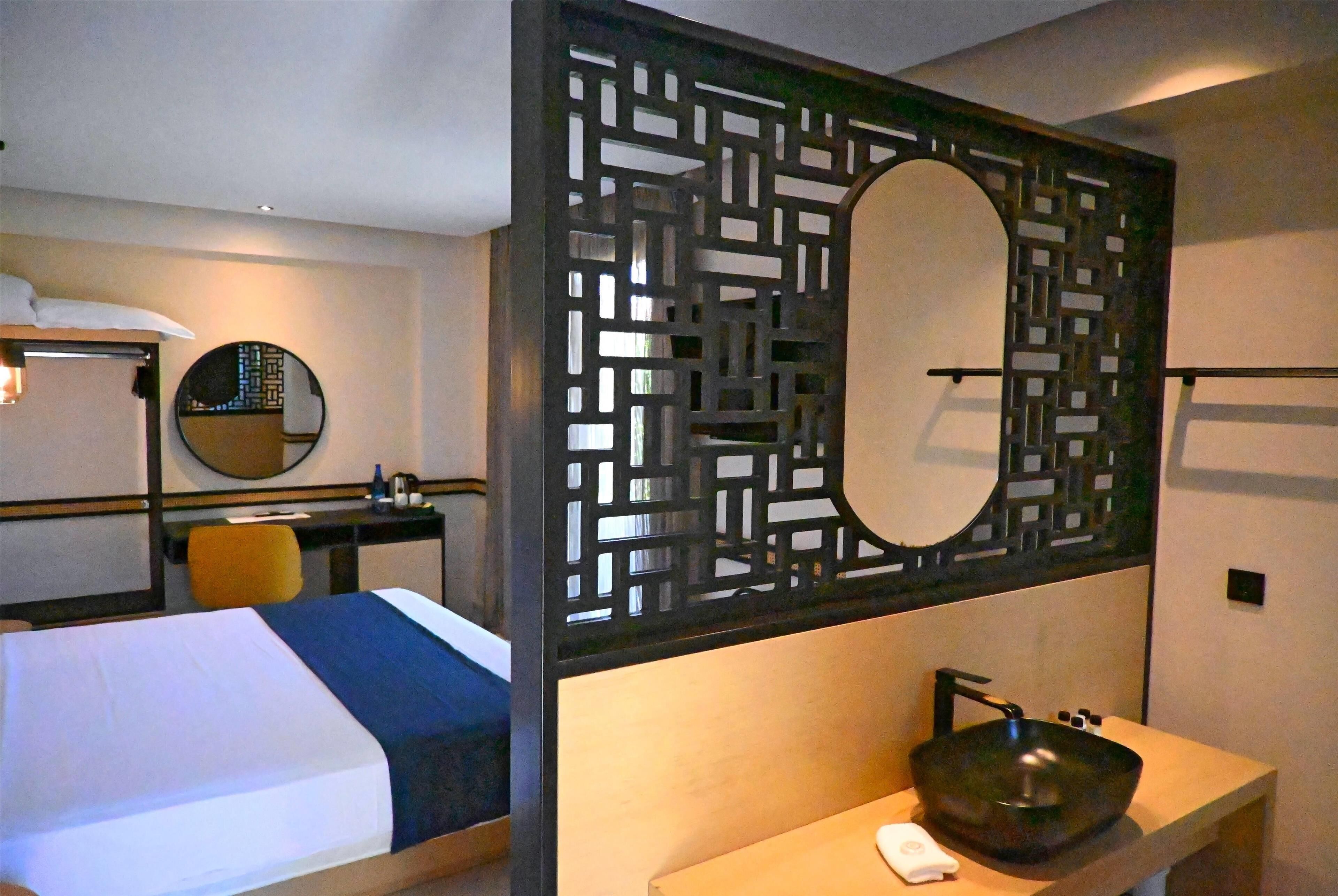 In-room safe, desk, laptop workspace, soundproofing