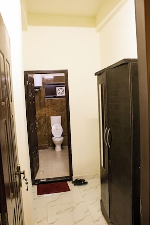 Room - Prayag Niwas (Prayagraj)