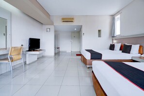 Family Suite | Premium bedding, desk, free WiFi, bed sheets - Collection O Lembang Near Dusun Bambu Formerly Hotel Bilique (Bandung)